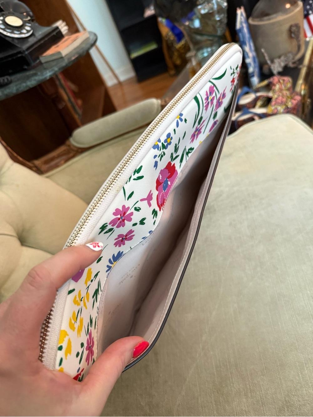 🌸 Kate Spade New York Garden Bouquet Floral Laptop Sleeve 15” White Multi - Picture 5 of 14